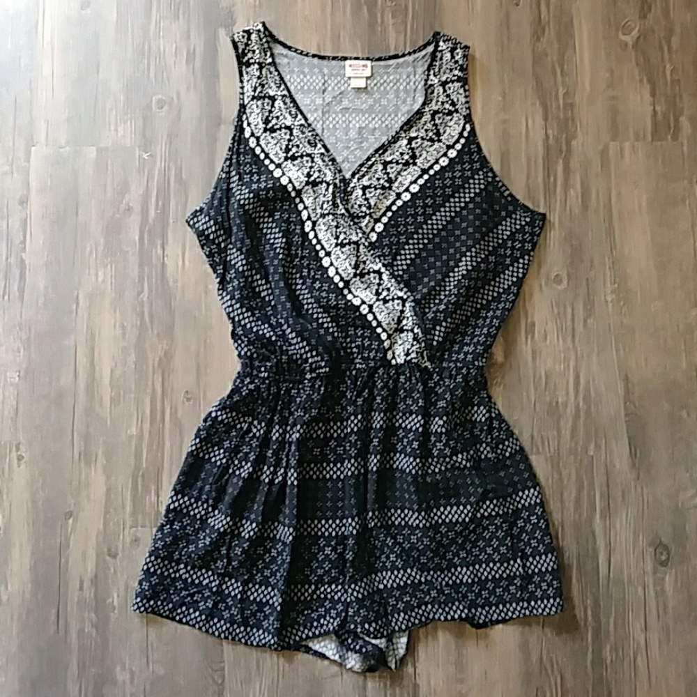 Romper with POCKETS